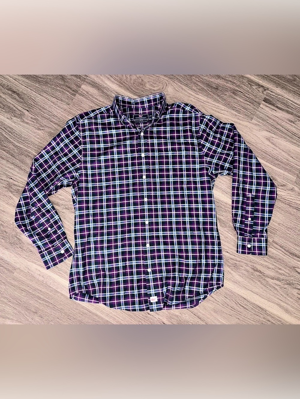 Vineyard Vines Classic Fit Murray Shirt
Mens Medium Plaid Button Down